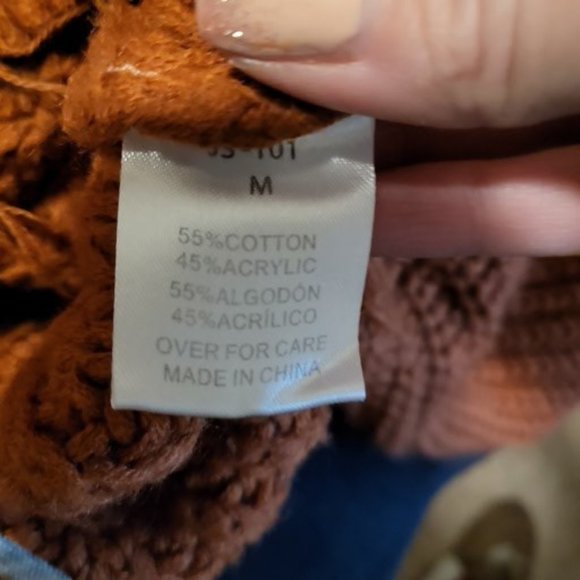 Rust colored cropped knit sweater with tassel detail M - Picture 3 of 4